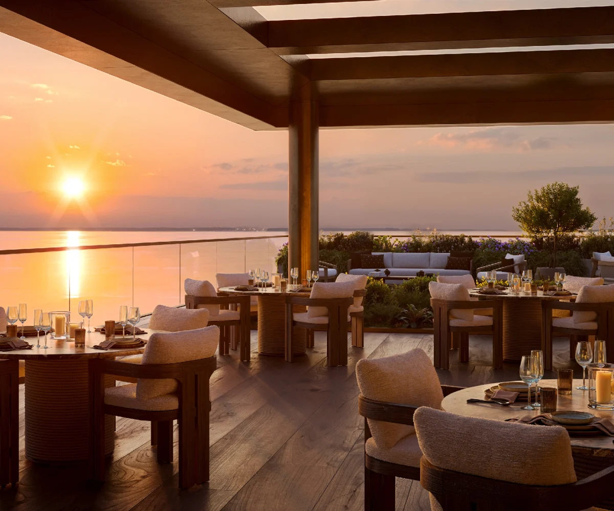 TM2161_VP16_Exterior_Terracebar_rev03-