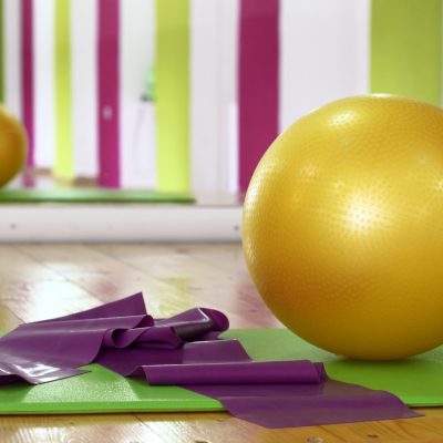 workout_ball_pilates_fitness_gym_training_fit_body-1205974.jpg